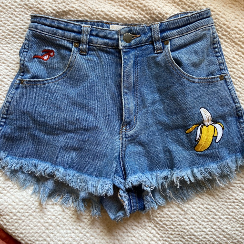 Rollas Shorts RARE ✨
